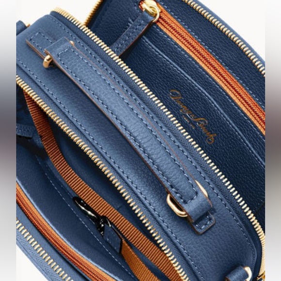 EUC SET💕 Dooney & Bourke pebble pink Ambler crossbody bag & matching card case - Picture 7 of 16